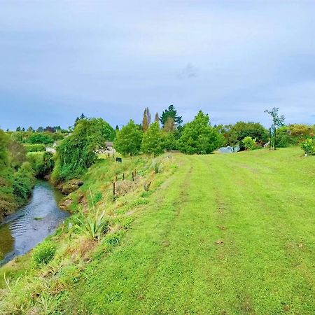 Tranquil Stream Villa ロトルア エクステリア 写真